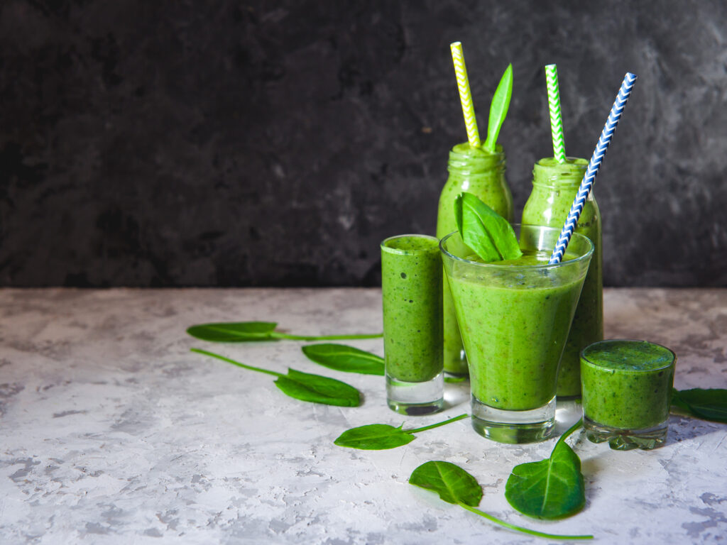 A zöld smoothie rengeteg vitamint tartalmaz